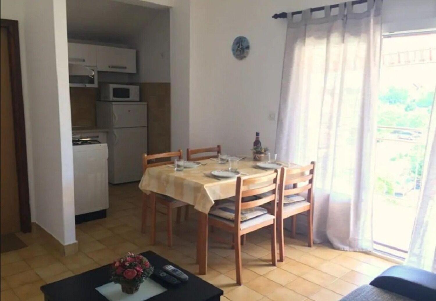 Apartments And Rooms Ognjen - Family Apartments With Free Parking Betina  Buitenkant foto