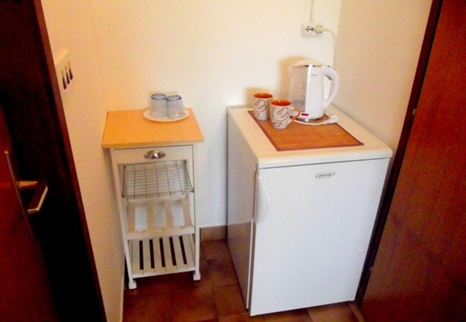 Apartments And Rooms Ognjen - Family Apartments With Free Parking Betina  Buitenkant foto