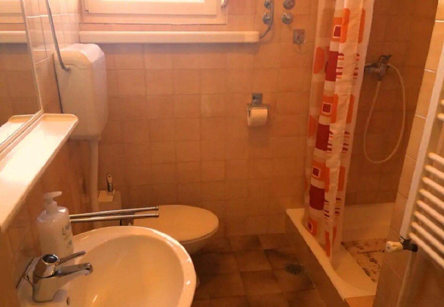 Apartments And Rooms Ognjen - Family Apartments With Free Parking Betina  Buitenkant foto